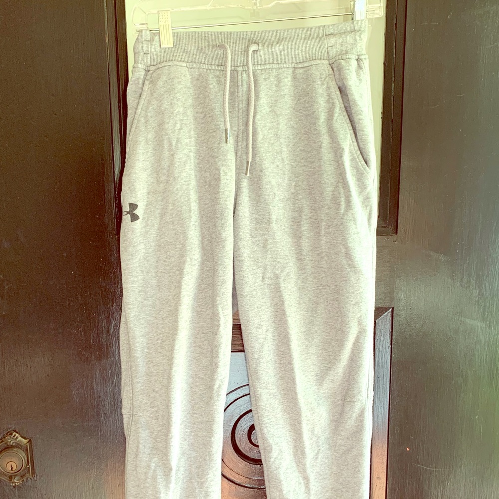 Men’s medium grey under armour sweatpants